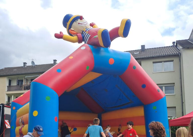 Pfarrfest, Waffeln und Musik
